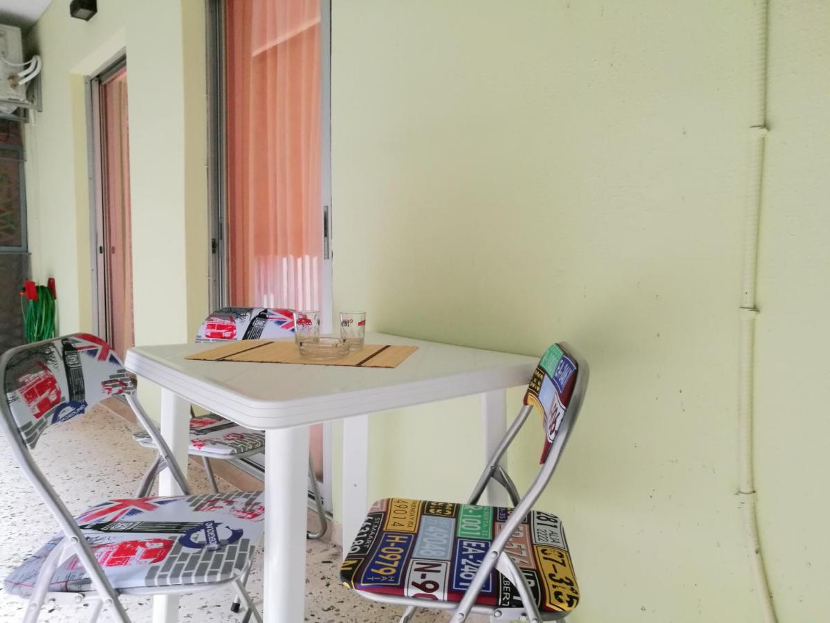 אתונה Platos Academy Apartment מראה חיצוני תמונה